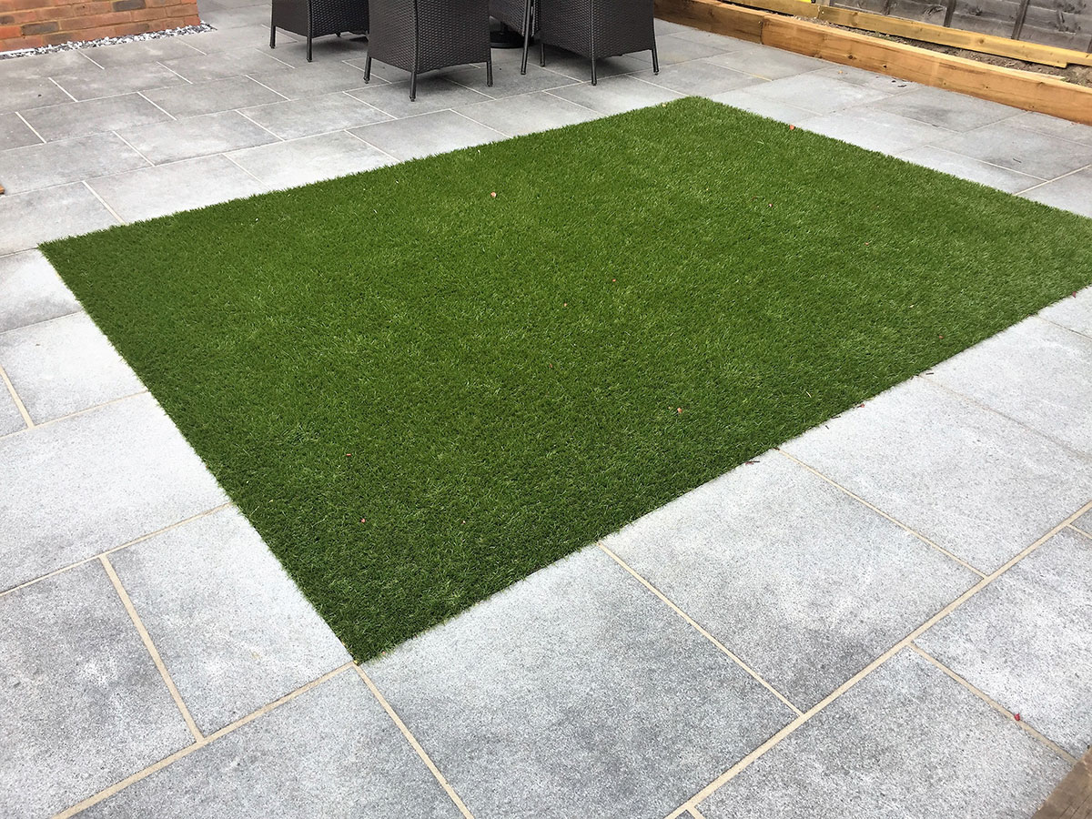 Artificial turf installers